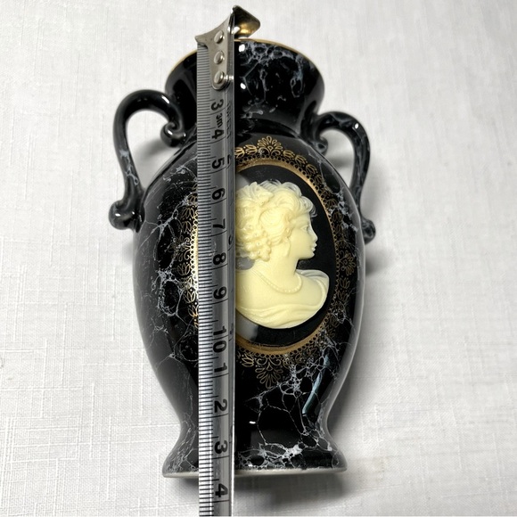 Porcelain Vase, 2 Handles, Gold & Black Marble, Cameo Lady Profile. Made Japan - Picture 5 of 7